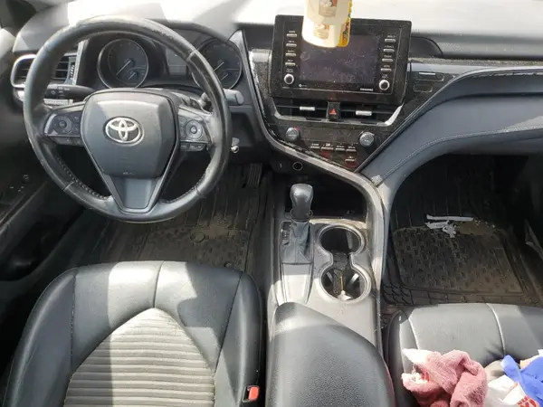 4T1G11AK9MU408380 2021 TOYOTA CAMRY - Image 8