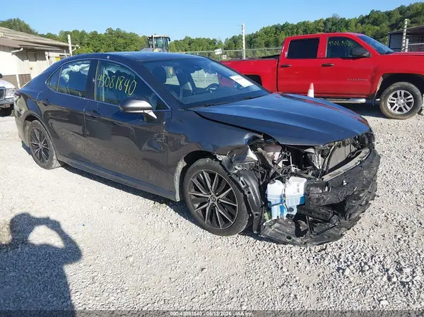 4T1G11AK9MU412655 2021 TOYOTA CAMRY - Image 1