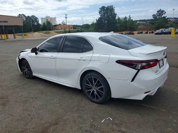 4T1G11AK9MU417645 2021 TOYOTA CAMRY - Image 2