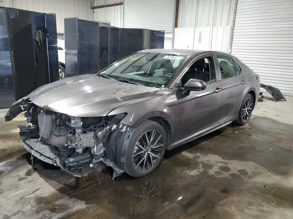 4T1G11AK9MU417855 2021 TOYOTA CAMRY - Image 1