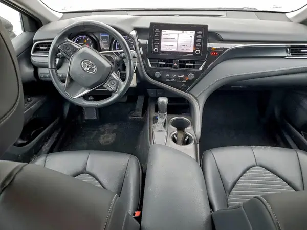 4T1G11AK9MU418424 2021 TOYOTA CAMRY - Image 8