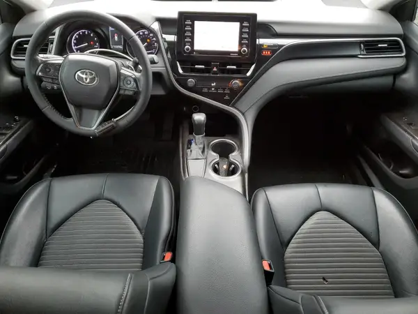 4T1G11AK9MU423834 2021 TOYOTA CAMRY - Image 8