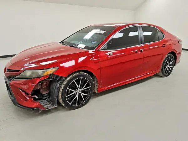 4T1G11AK9MU424160 2021 TOYOTA CAMRY - Image 1