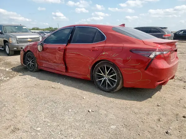 4T1G11AK9MU425020 2021 TOYOTA CAMRY - Image 2