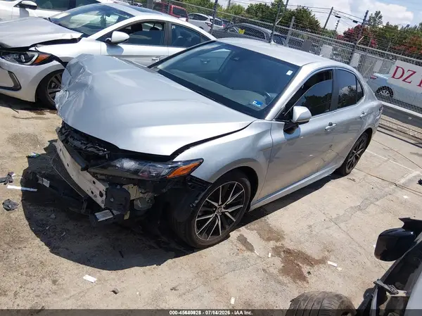 4T1G11AK9MU437605 2021 TOYOTA CAMRY - Image 2