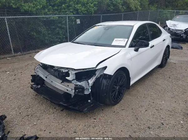 4T1G11AK9MU440780 2021 TOYOTA CAMRY - Image 2