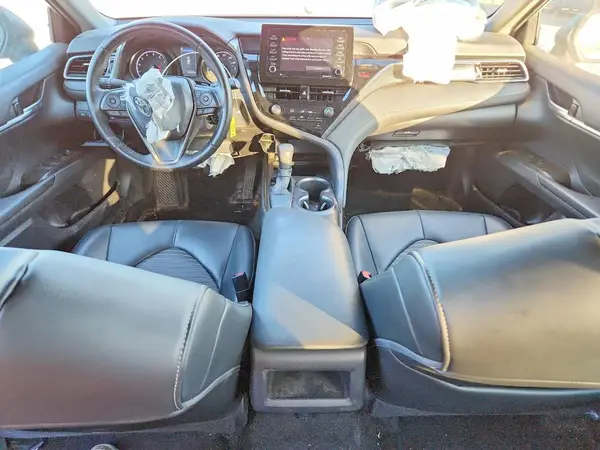 4T1G11AK9MU445428 2021 TOYOTA CAMRY - Image 8