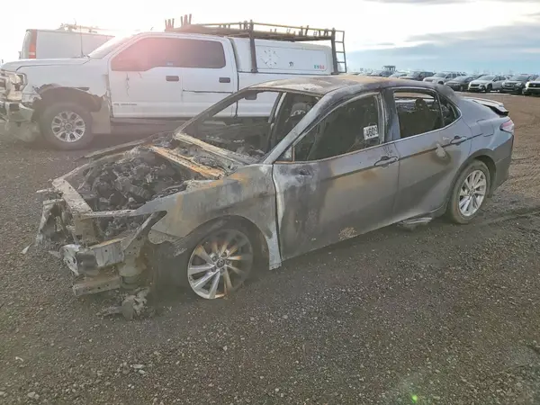 4T1G11AK9MU446837 2021 TOYOTA CAMRY - Image 1