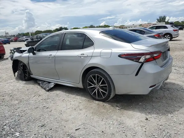 4T1G11AK9MU448684 2021 TOYOTA CAMRY - Image 2
