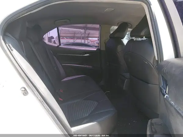 4T1G11AK9MU451696 2021 TOYOTA CAMRY - Image 8