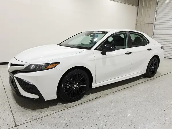 4T1G11AK9MU462827 2021 TOYOTA CAMRY - Image 1