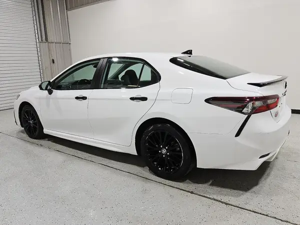 4T1G11AK9MU462827 2021 TOYOTA CAMRY - Image 2
