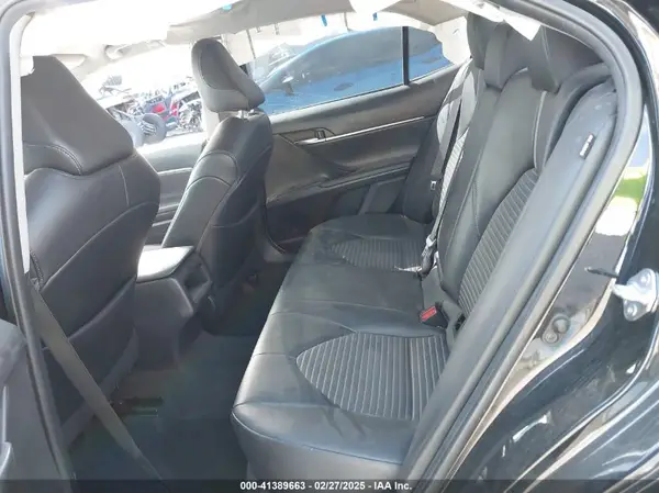 4T1G11AK9MU463783 2021 TOYOTA CAMRY - Image 8