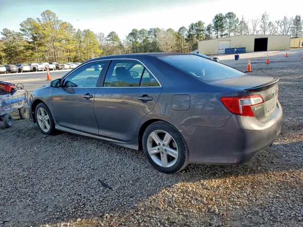 4T1G11AK9MU467669 2021 TOYOTA CAMRY - Image 2