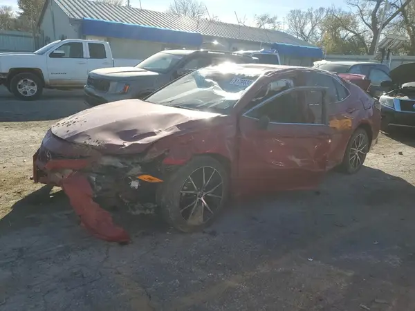 4T1G11AK9MU467994 2021 TOYOTA CAMRY - Image 1
