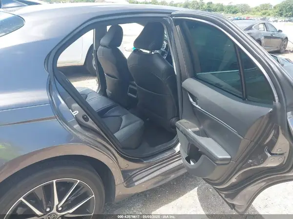 4T1G11AK9MU471057 2021 TOYOTA CAMRY - Image 8