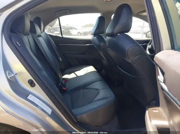 4T1G11AK9MU472628 2021 TOYOTA CAMRY - Image 8