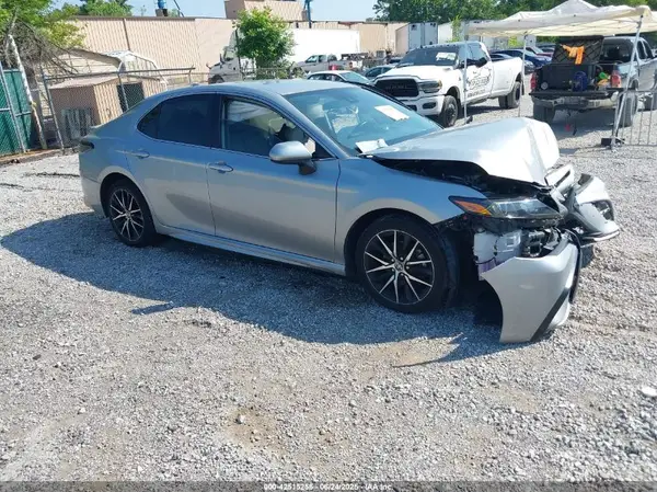 4T1G11AK9MU473035 2021 TOYOTA CAMRY - Image 1