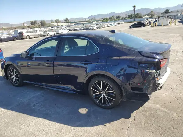 4T1G11AK9MU473701 2021 TOYOTA CAMRY - Image 2