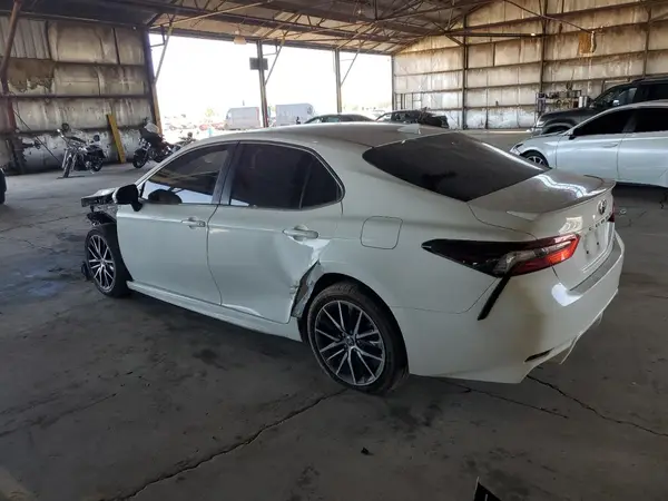 4T1G11AK9MU477814 2021 TOYOTA CAMRY - Image 2