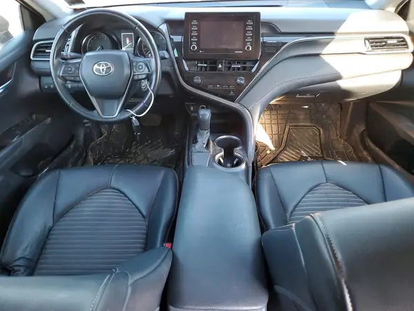 4T1G11AK9MU479644 2021 TOYOTA CAMRY - Image 8
