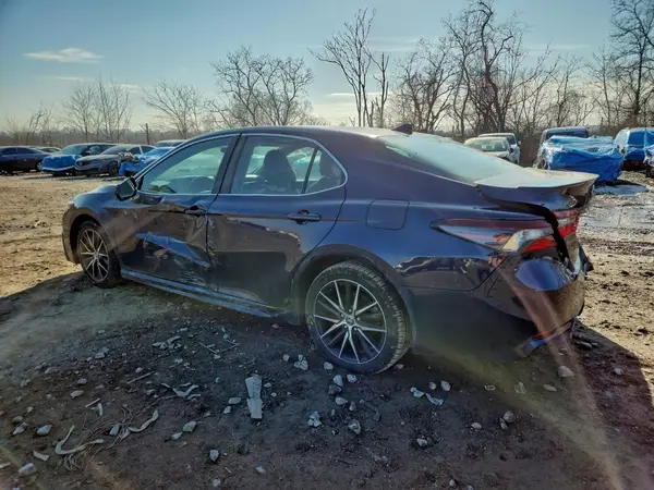 4T1G11AK9MU481605 2021 TOYOTA CAMRY - Image 2