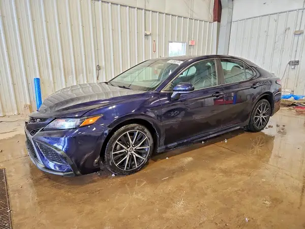 4T1G11AK9MU482124 2021 TOYOTA CAMRY - Image 1