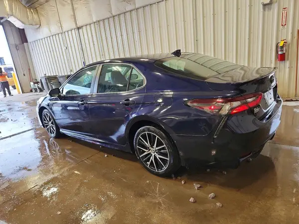 4T1G11AK9MU482124 2021 TOYOTA CAMRY - Image 2