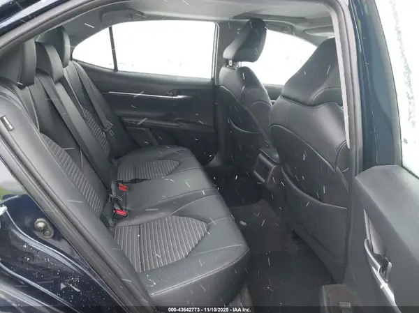 4T1G11AK9MU484889 2021 TOYOTA CAMRY - Image 8