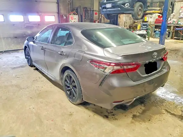 4T1G11AK9MU486822 2021 TOYOTA CAMRY - Image 2