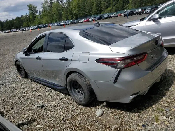 4T1G11AK9MU488747 2021 TOYOTA CAMRY - Image 2