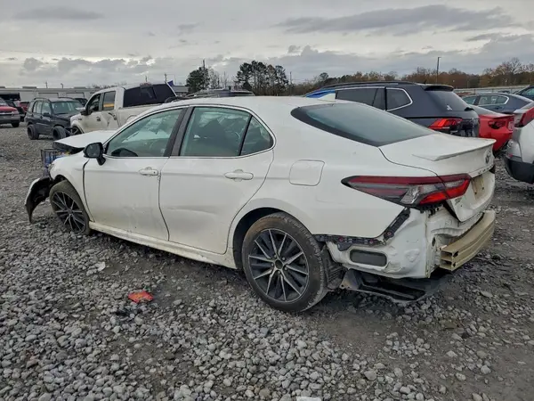4T1G11AK9MU492037 2021 TOYOTA CAMRY - Image 2