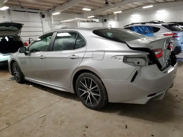 4T1G11AK9MU494466 2021 TOYOTA CAMRY - Image 2