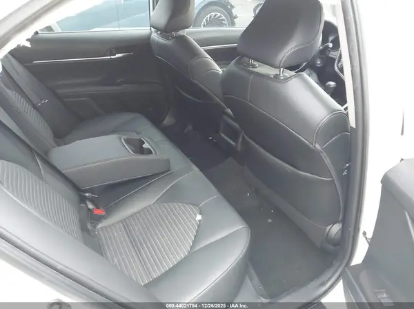 4T1G11AK9MU497948 2021 TOYOTA CAMRY - Image 8