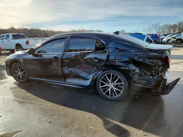 4T1G11AK9MU516093 2021 TOYOTA CAMRY - Image 2