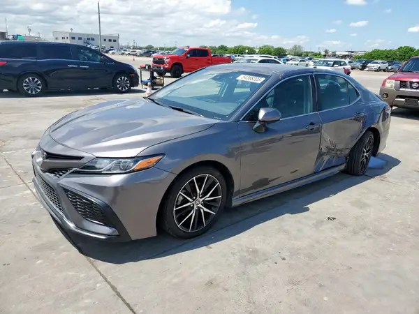 4T1G11AK9MU516336 2021 TOYOTA CAMRY - Image 1