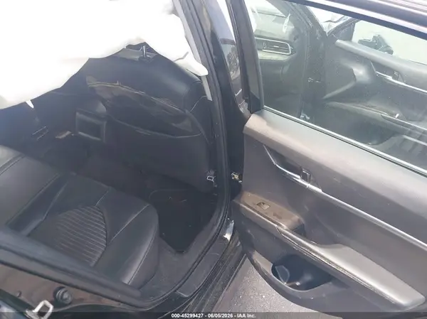 4T1G11AK9MU516854 2021 TOYOTA CAMRY - Image 8