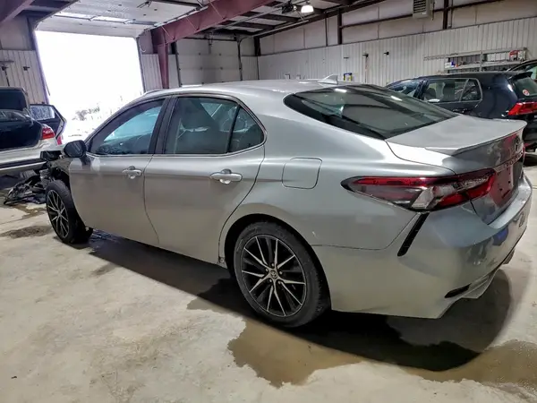 4T1G11AK9MU522220 2021 TOYOTA CAMRY - Image 2