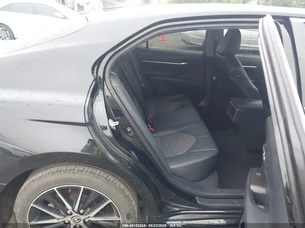 4T1G11AK9MU522637 2021 TOYOTA CAMRY - Image 8