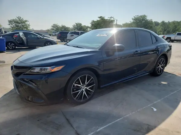 4T1G11AK9MU523125 2021 TOYOTA CAMRY - Image 1