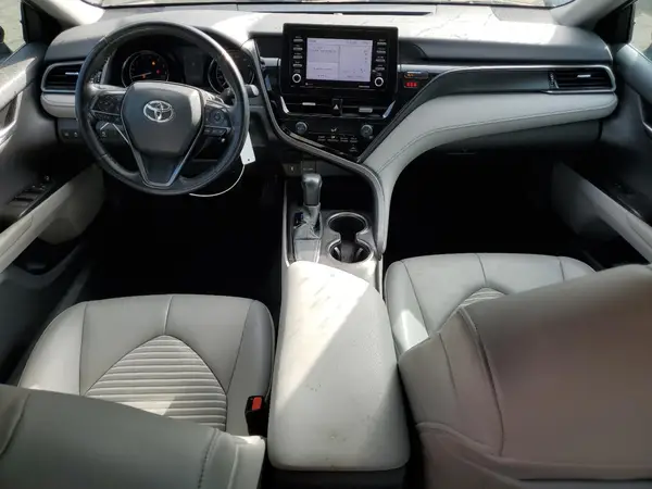 4T1G11AK9MU530639 2021 TOYOTA CAMRY - Image 8
