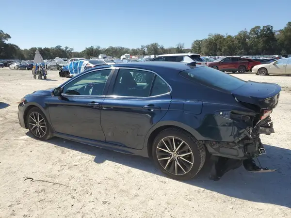 4T1G11AK9MU532715 2021 TOYOTA CAMRY - Image 2