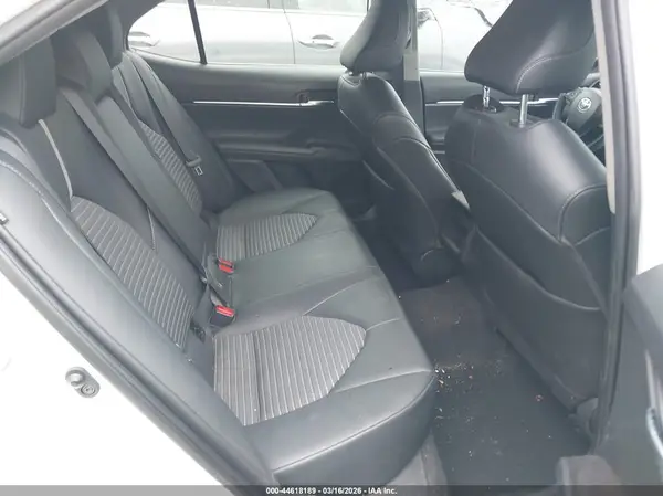 4T1G11AK9MU536070 2021 TOYOTA CAMRY - Image 8