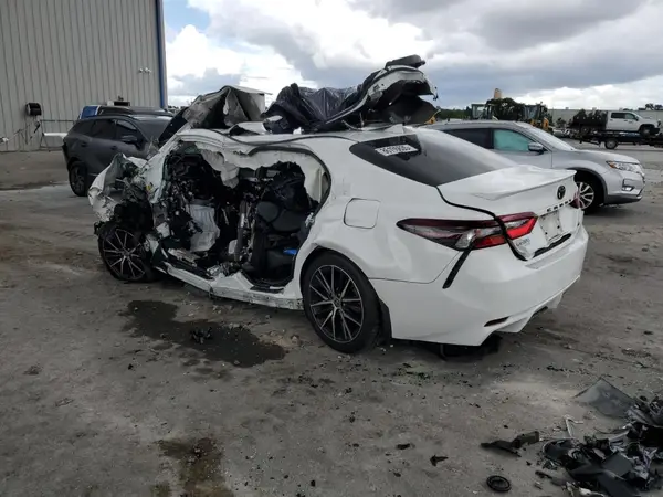 4T1G11AK9MU537526 2021 TOYOTA CAMRY - Image 2