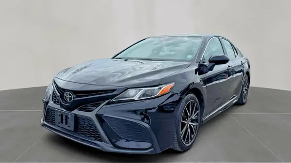 4T1G11AK9MU538465 2021 TOYOTA CAMRY - Image 2