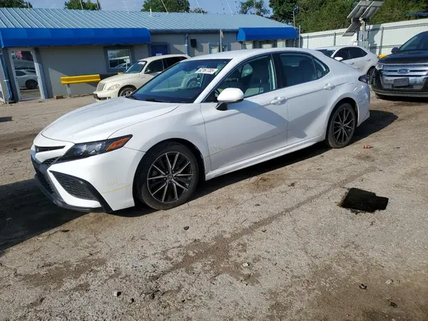 4T1G11AK9MU542094 2021 TOYOTA CAMRY - Image 1