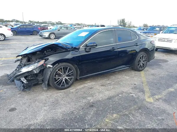 4T1G11AK9MU547599 2021 TOYOTA CAMRY - Image 2