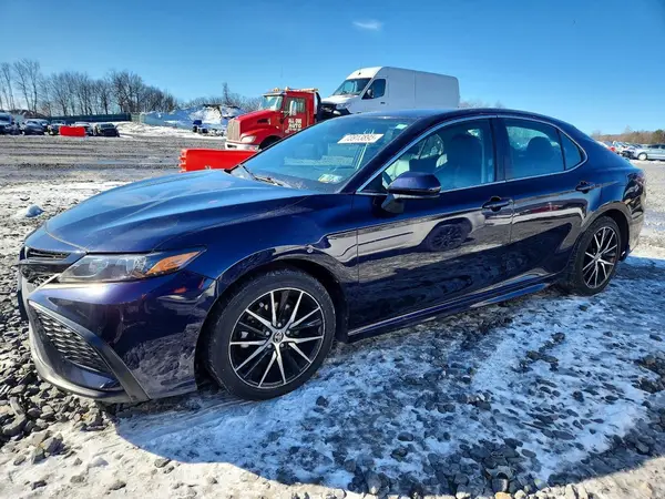 4T1G11AK9MU556349 2021 TOYOTA CAMRY - Image 1