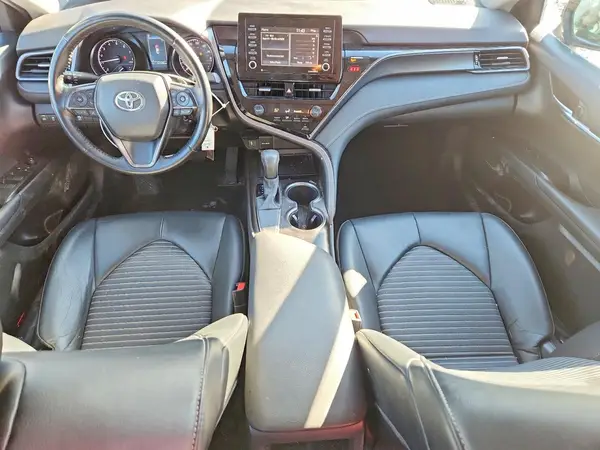 4T1G11AK9MU556349 2021 TOYOTA CAMRY - Image 8