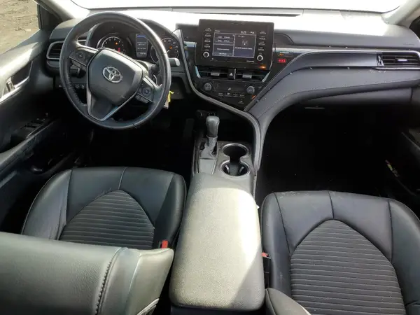 4T1G11AK9MU558215 2021 TOYOTA CAMRY - Image 8